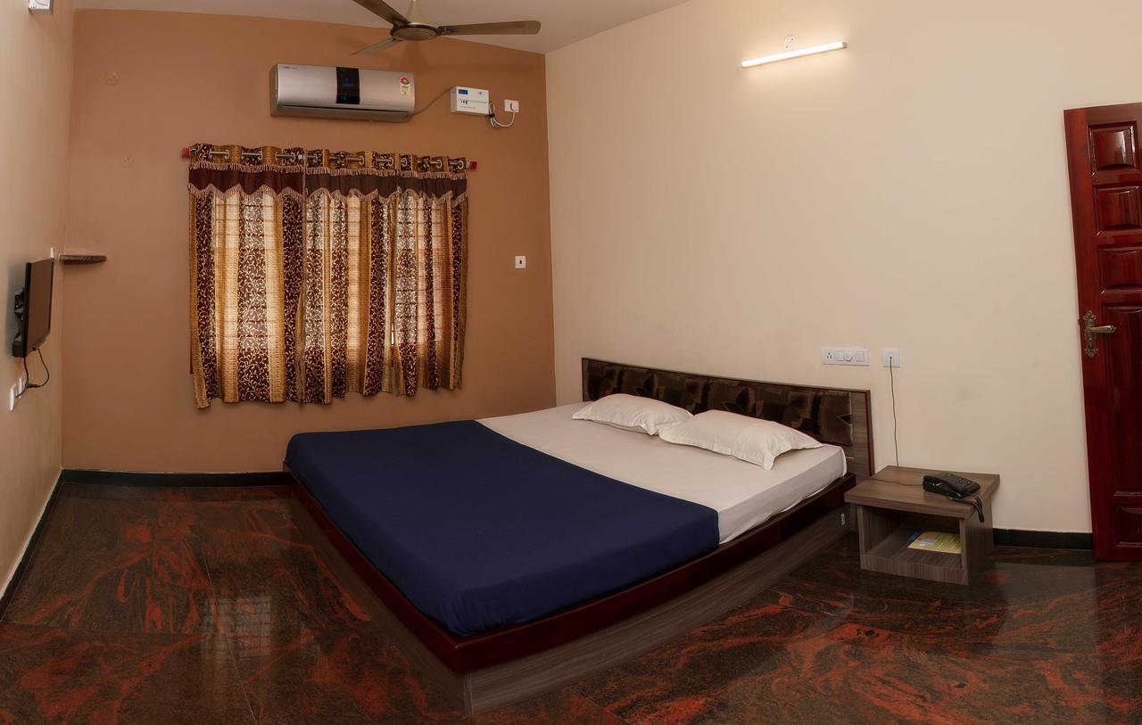 Hotel Sri Hayagriva Tiruchirappalli Extérieur photo